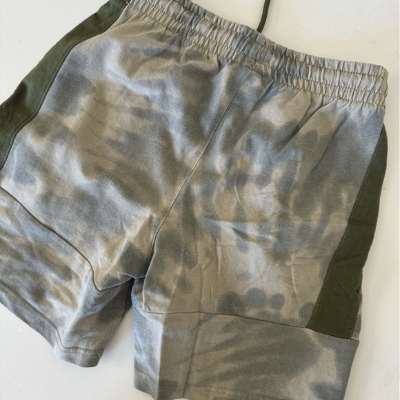 NWOT US Army Athletic Shorts - Picture 4 of 4